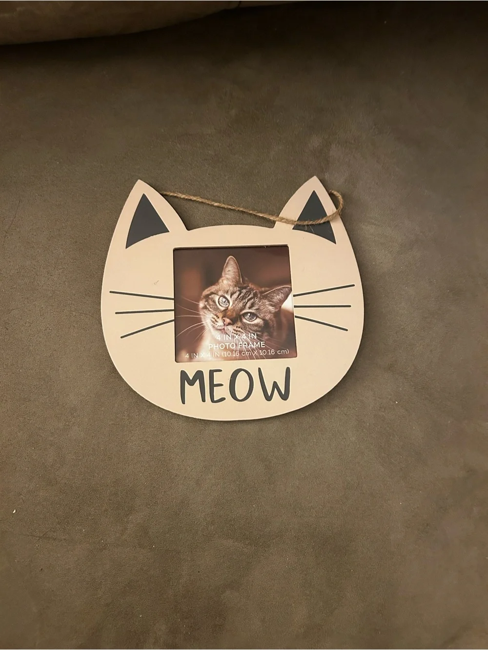 MEOW Cat-Shaped Photo Frame - Cream